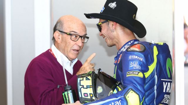 Carmelo Ezpaleta, CEO della DORNA, con Valentino Rossi