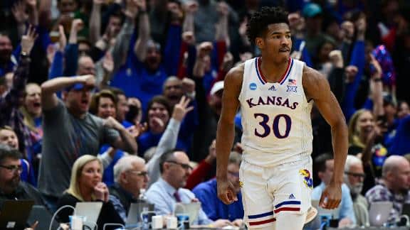 Kansas punta al Titolo NCAA 2022